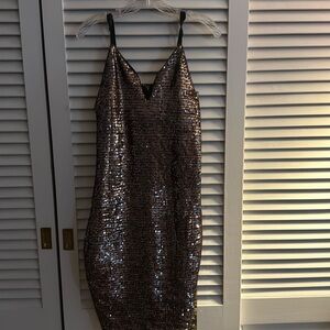 Sequined bodycon Fashion-to-figure dress